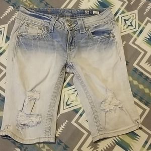 Miss Me, Bermuda Short